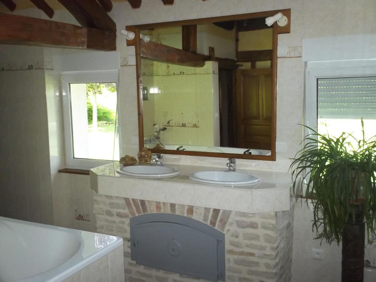 Chambre D'Hotes Des P'Tits Bonheurs Dosches Ngoại thất bức ảnh